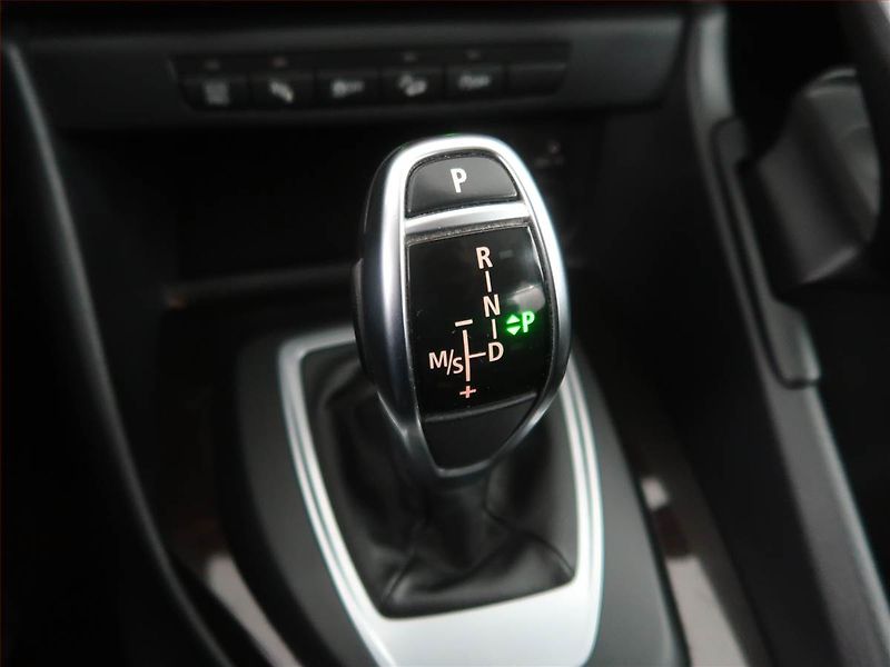 BMW X1 (2014) xLine xDrive20d, 4X4, Automat - fotka 13 z 18