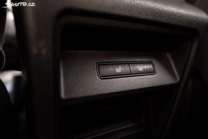 Land Rover Discovery Sport - NEPOJÍZDNÝ - fotka 17 z 28