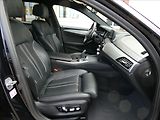 BMW Řada 5 3,0 540d xDrive 235kW MPaket,D - náhled 27