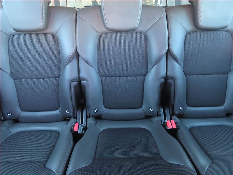 Renault Espace (2015) 1.6 dCi, Automat, 7 míst, Navi - fotka 10 z 29