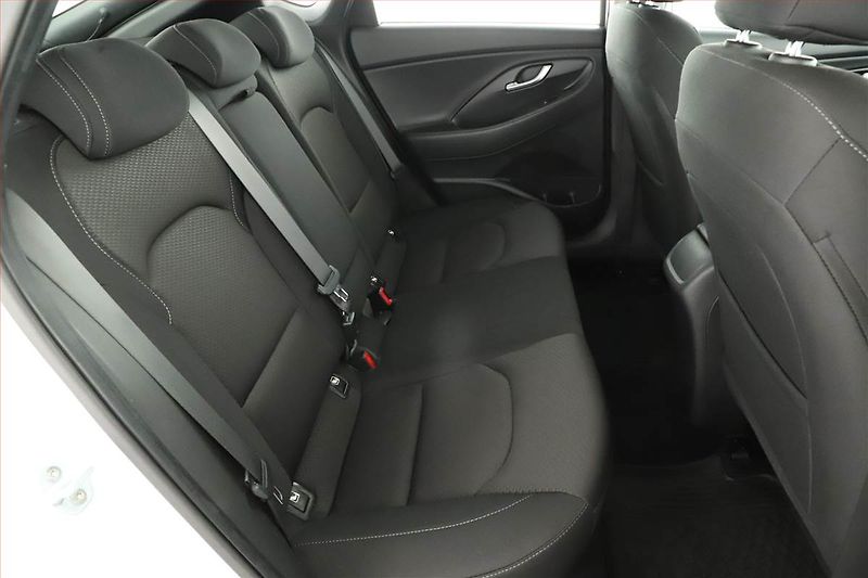Hyundai i30 (2019) 1.4 T-GDI, Serv.kniha - fotka 7 z 16