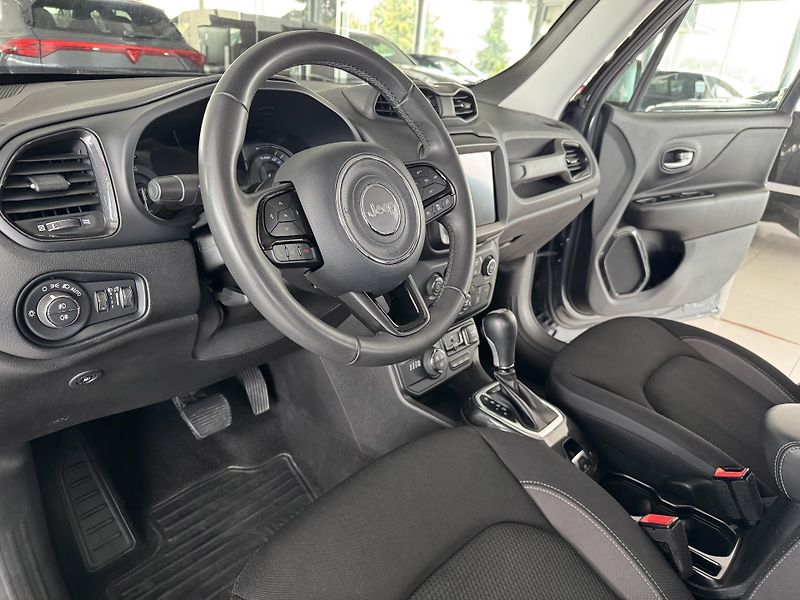 Jeep Renegade 1,3T 4xe*AWD*Distronic*DPH - fotka 10 z 36