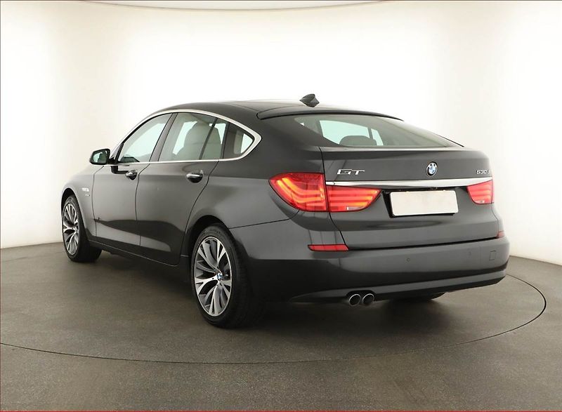 BMW Řada 5 (2011) 530d xDrive GT, 4X4, Automat - fotka 4 z 18