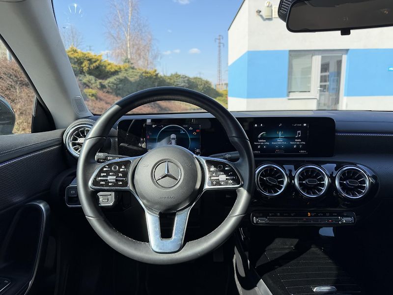 Mercedes-Benz CLA Kombi 180d 85kW  - fotka 8 z 17