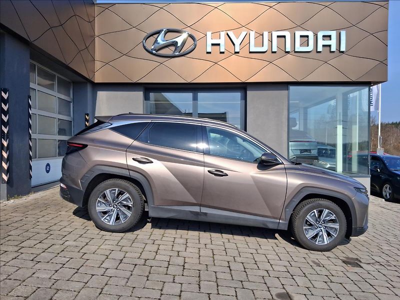 Hyundai Tucson 1,6 CRDi Smart - fotka 16 z 16