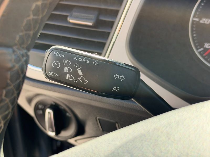 Seat Leon (2019) 1,6 TDI 85 KW - fotka 29 z 35