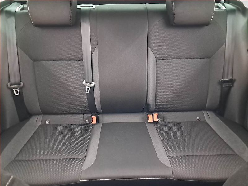 Škoda Rapid (2014) Spaceback 1.2 TSI, ČR,1.maj - fotka 10 z 16