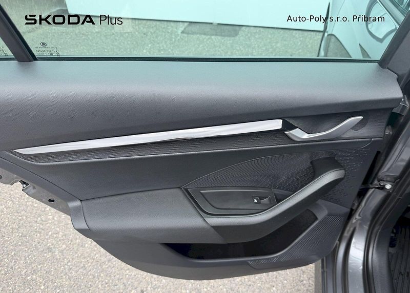 Škoda Octavia (2025) Selection 1.5TSI / 110kW 6°MP - fotka 18 z 23