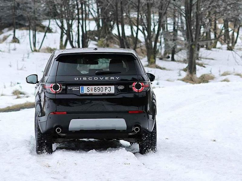 Land Rover Discovery Sport.