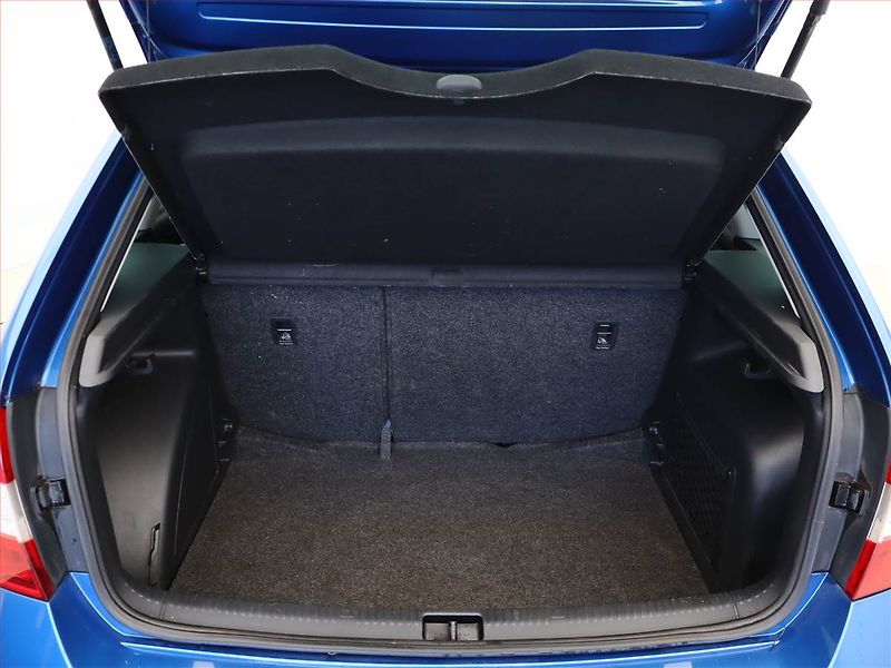 Škoda Rapid (2014) Spaceback 1.2 TSI - fotka 10 z 11
