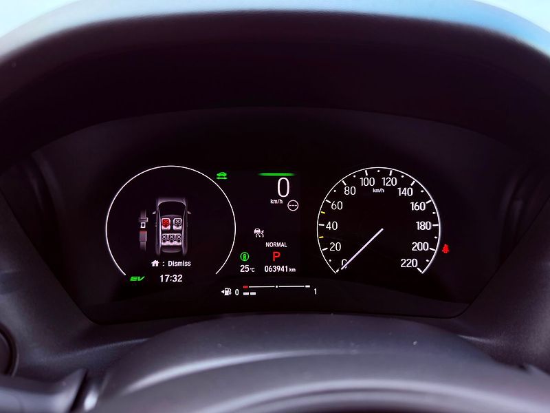 Honda HR-V 1.5 e:HEV e-CVT Advance, ČR, 1 - fotka 19 z 31