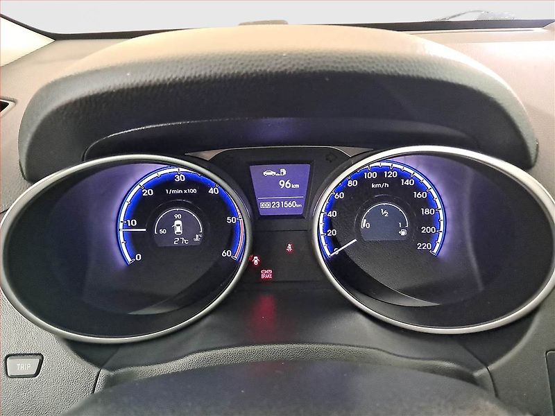 Hyundai ix35 (2011) 2.0 CRDi, 4X4, Tempomat - fotka 11 z 18