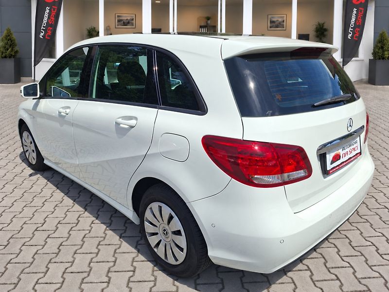 Mercedes-Benz Třídy B (2017) B 180D 80kW -S.KNIHA-SENZORY - fotka 6 z 45