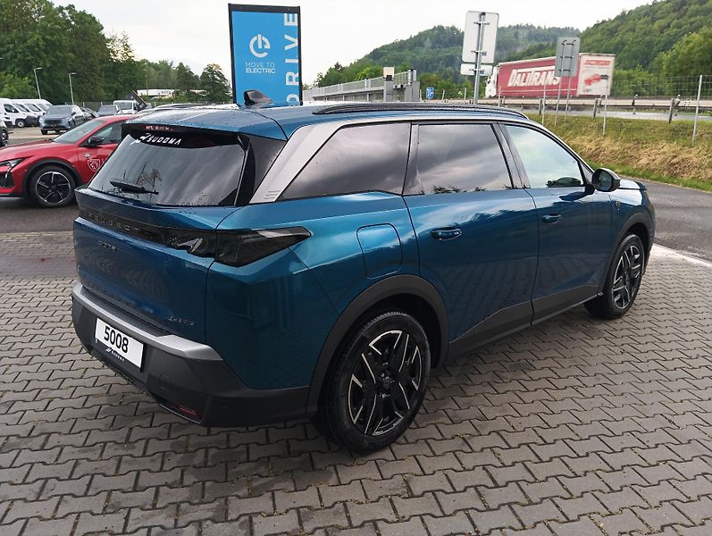 Peugeot 5008 (2026) GT Hybrid 145 e-DCS6 - fotka 7 z 20