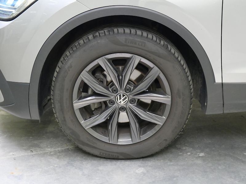 Volkswagen Tiguan Allspace - fotka 10 z 28