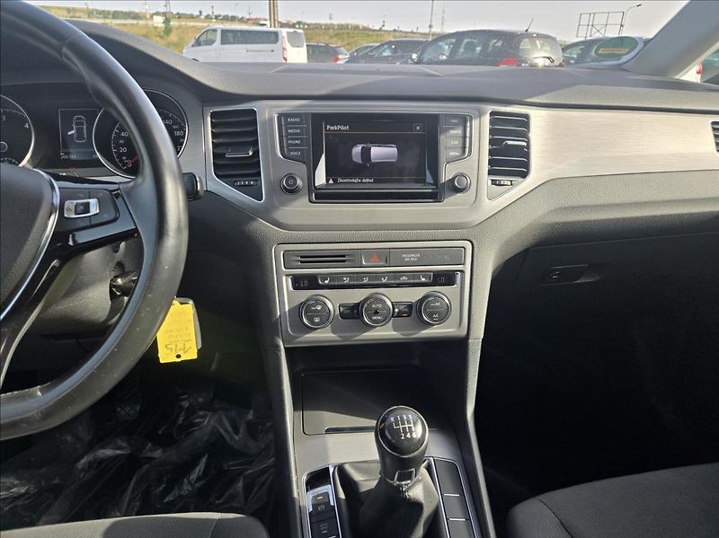 Volkswagen Golf Sportsvan 1,6 TDI 81KW  Comfortline - fotka 19 z 36