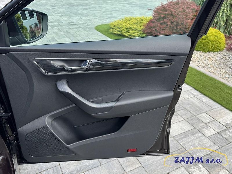 Škoda Karoq Style 1.5TSi 110kw DSG - fotka 38 z 43