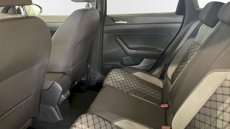 Volkswagen Taigo (2025) R-Line 1.0TSI 85kW - fotka 11 z 31