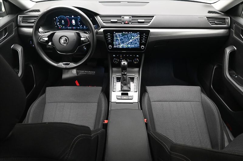 Škoda Superb 2,0 TDI 147 kW DSG Style Záruk - fotka 15 z 32