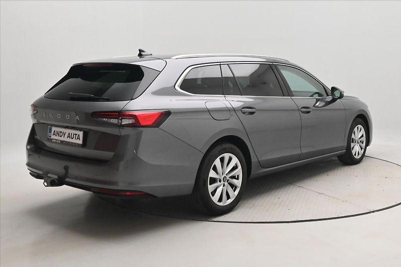 Škoda Superb 1,5 TSI 110kW DSG Selection Zá - fotka 5 z 33