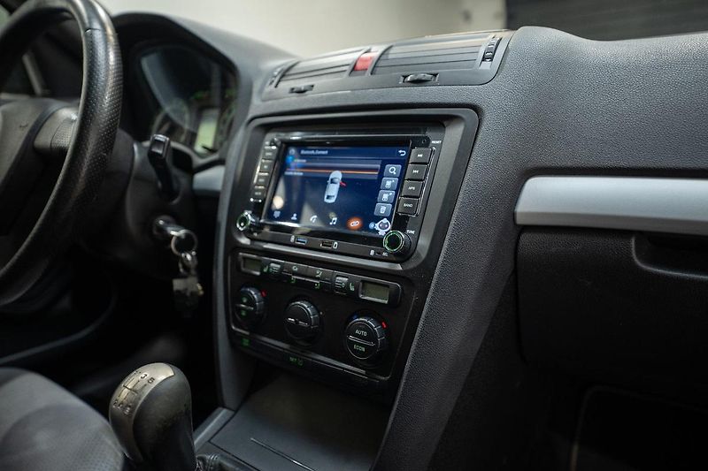 Škoda Octavia 2.0 TDI RS 125 kW - fotka 12 z 32