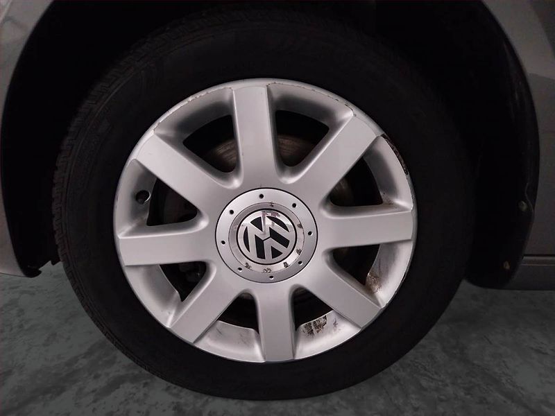 Volkswagen Touran (2013) Comfortline 1.6 TDI - fotka 14 z 21