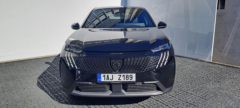 Peugeot 3008 (2025) BUSINESS Hybrid 145 e-DCS6 - fotka 2 z 22