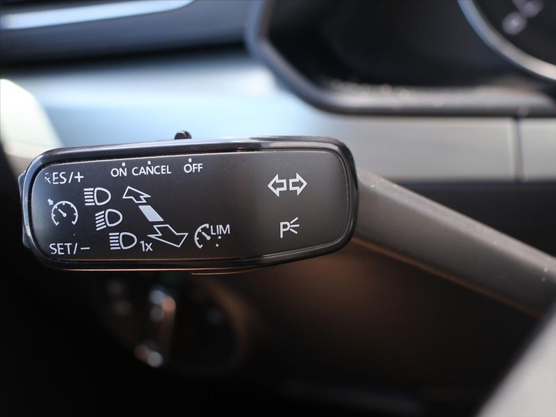 Škoda Superb 2,0 TDI 110kW DSG Xenon CZ - fotka 13 z 28