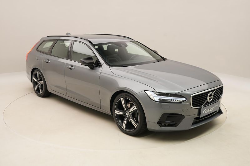 Volvo V90 D4 R-DESIGN AUT REZERVACE - fotka 16 z 47