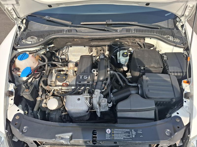 Škoda Octavia (2012) 1.2TSi 77kW,aut.klima,senzory - fotka 15 z 18