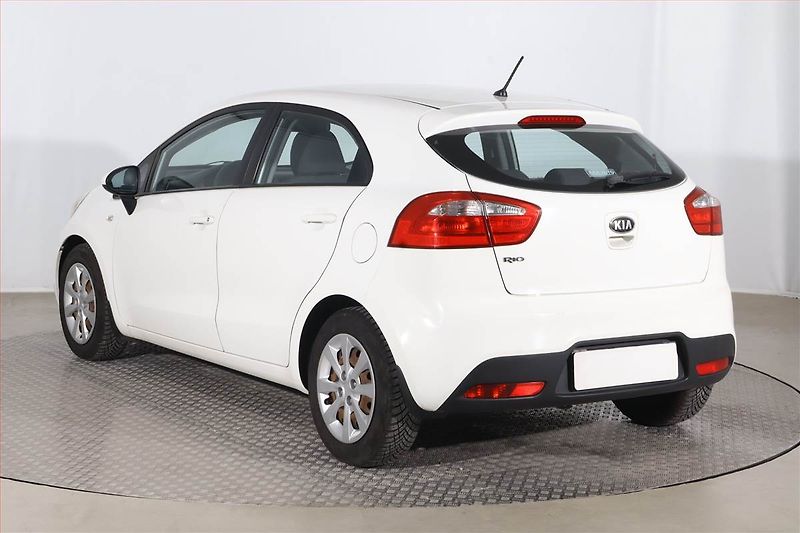 Kia Rio (2013) 1.25 CVVT, Serv.kniha - fotka 4 z 18