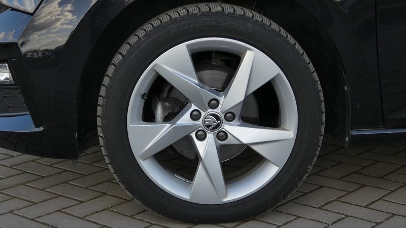 Škoda Scala 1.0 TSI Style DSG - fotka 21 z 22