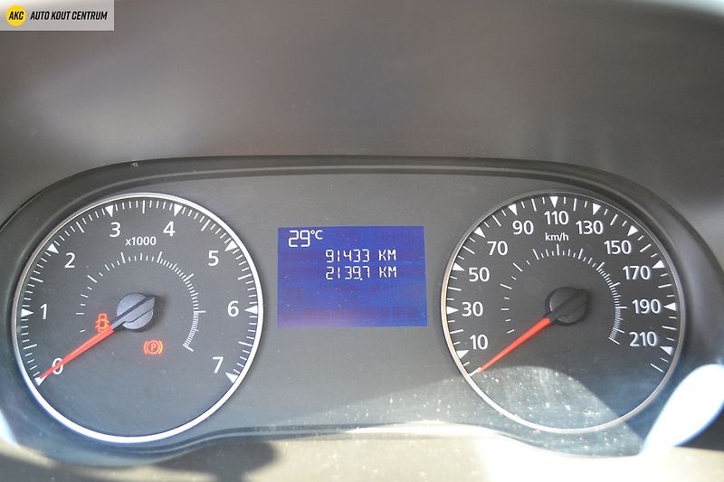 Dacia Duster 1.6i-84KW 4x4 ARCTICA - fotka 24 z 37