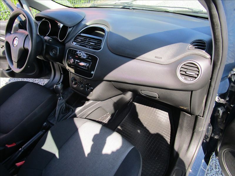 Fiat Punto 1.4 i, CNG, klima - fotka 15 z 36