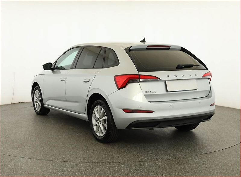 Škoda Scala (2021) Style 1.6 TDI, Automat, Navi - fotka 4 z 21