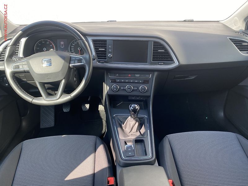Seat Leon (2019) 1.5 TSi, Style, LED, +kola - fotka 8 z 18