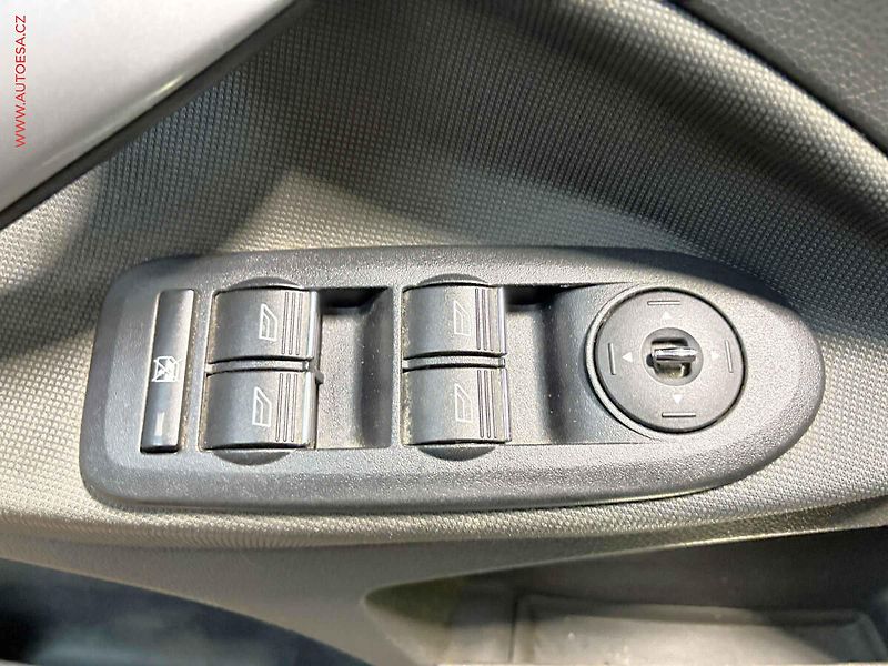 Ford Kuga (2012) 2.0TDCi, 2.maj, AC, TZ - fotka 12 z 13