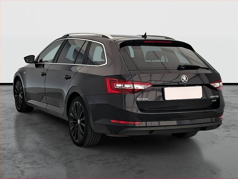 Škoda Superb (2015) Laurin&Klement 2.0 TDI 4x4 - fotka 4 z 22