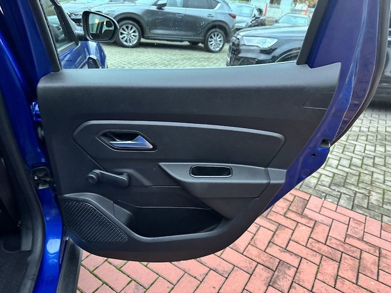 Dacia Duster (2021) 1.3i TCe Klima Tempomat BT - fotka 17 z 45