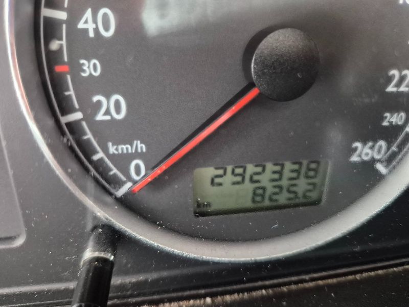 Seat Alhambra (2003) 1.9 TDI Rozvody 7Míst - fotka 18 z 24