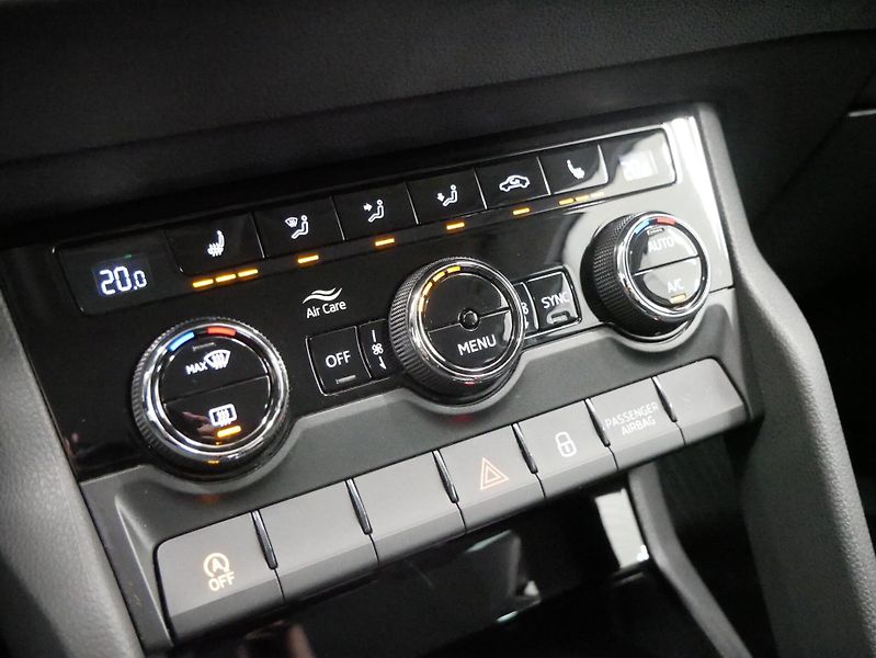 Škoda Karoq - fotka 21 z 25