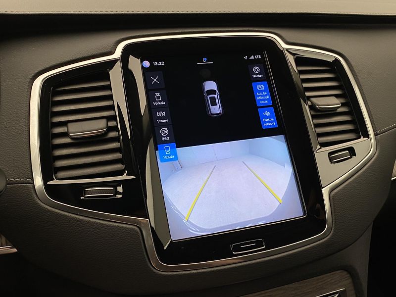 Volvo XC90 B5 AWD DARK PLUS AUT CZ 7m - fotka 62 z 67