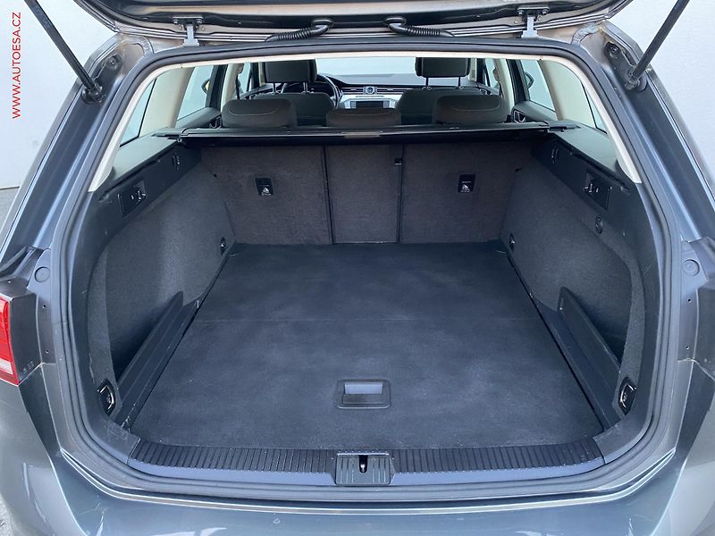Volkswagen Passat (2017) 2.0 TDi, Comfortline, DSG - fotka 7 z 18
