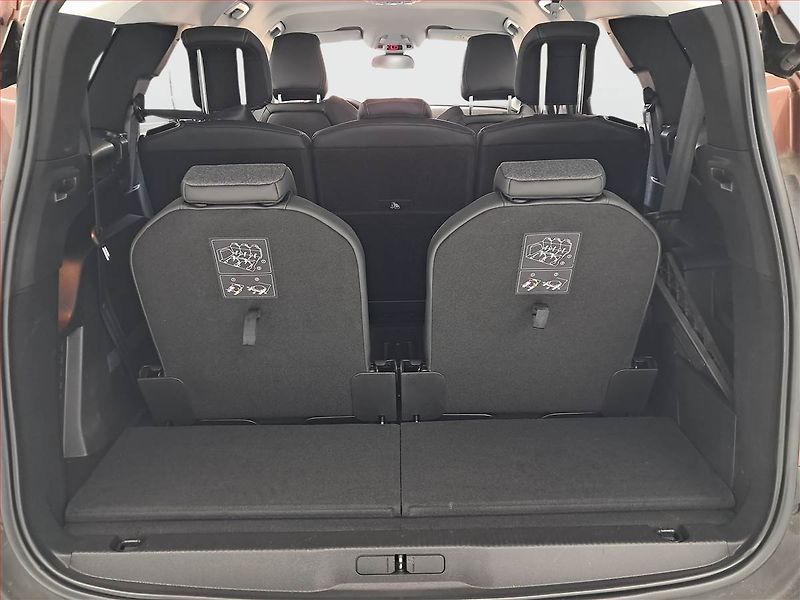 Peugeot 5008 (2021) PureTech 130 - fotka 22 z 22