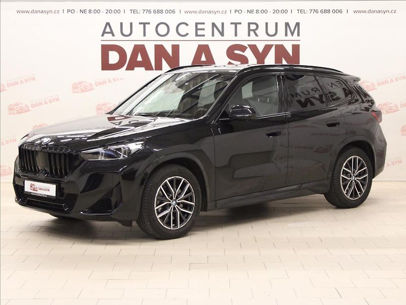 BMW X1 2,0 xDrive 23i M-paket zánovní - fotka 1 z 34