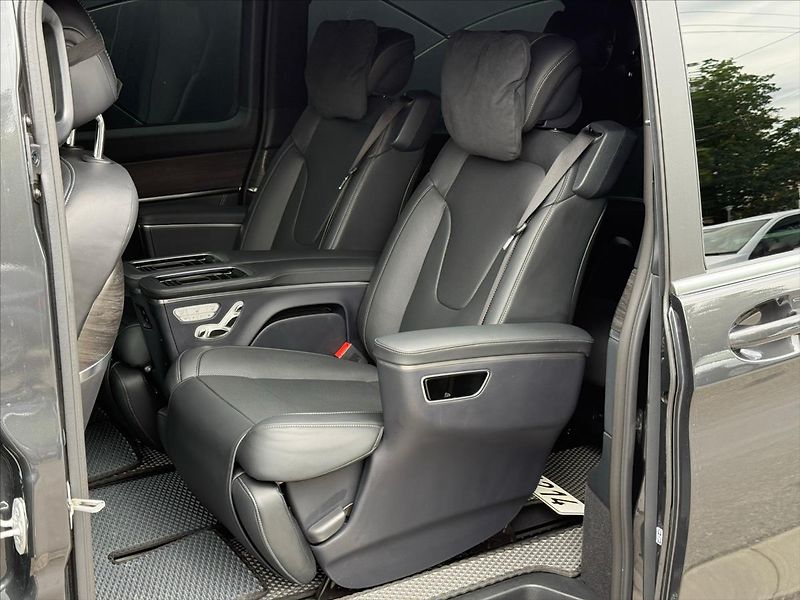 Mercedes-Benz Třídy V 2,0 300 d / Exclusive / XL / 4 - fotka 20 z 26