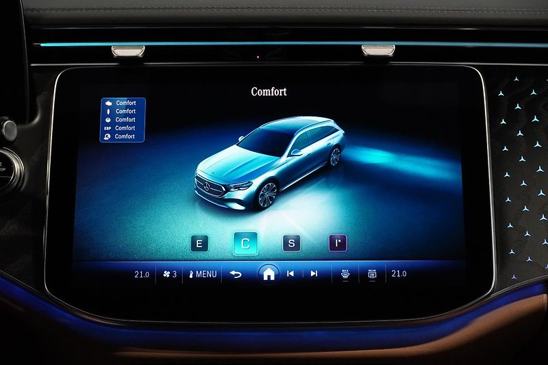 Mercedes-Benz Třídy E 220d4M,AMG,VZDUCH,VENTILACE,TZ - fotka 31 z 34