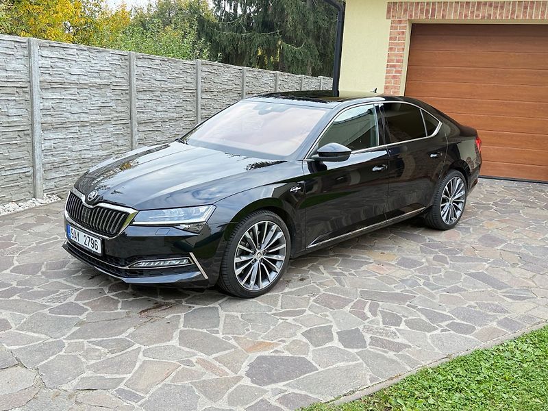 Škoda Superb (2023) III 2.0 TSI L&K 206KW 4x4  - fotka 2 z 23