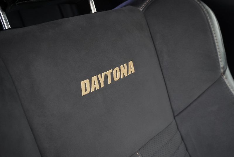 Dodge Charger 6.4 HEMI DAYTONA EDITION - fotka 34 z 34
