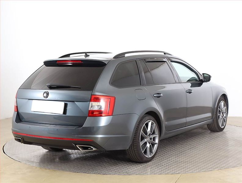 Škoda Octavia (2015) RS 2.0 TDI, Automat, Kůže - fotka 5 z 19